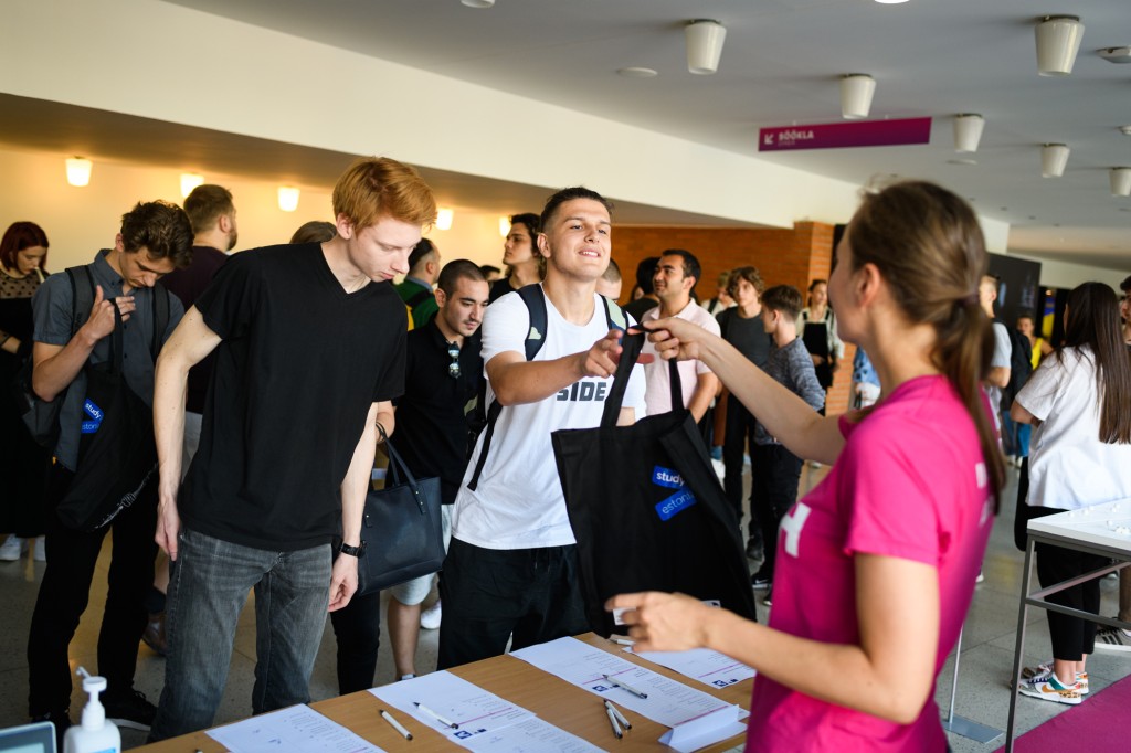 Uued välistudengid Tallinna Tehnikaülikoolis. Foto Tallinna Tehnikaülikool_0.jpg